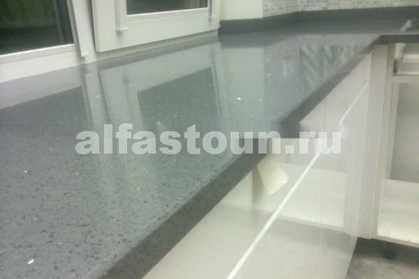 Подоконник из кварцевого агломерата Plaza Stone Stella Vespro