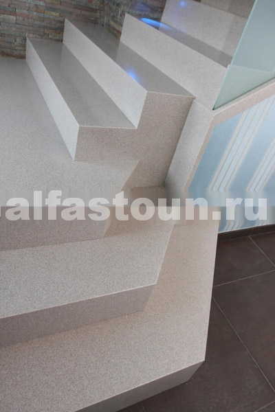 Ступени из искусственного камня для лестниц Corian Willow